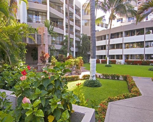 Sunvivia by Fiesta Americana Resort & Spa – photo 18
