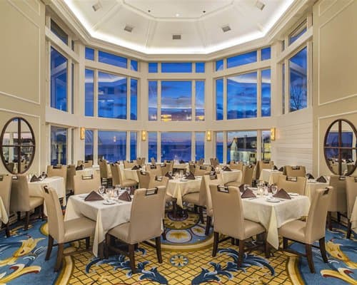 Water's Edge Resort and Spa – photo 4