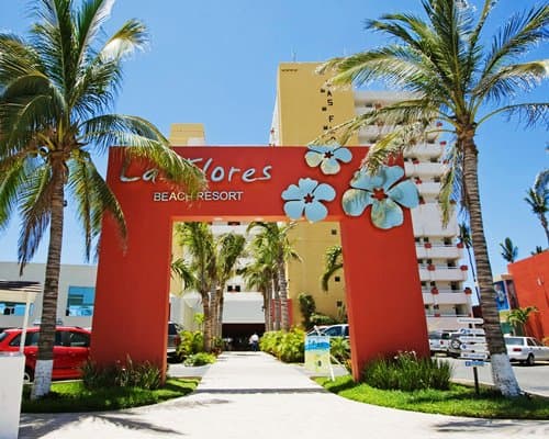 Las Flores Beach Resort – photo 5