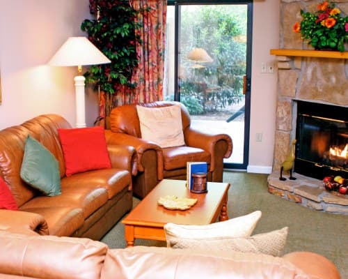 Gatlinburg Town Square Resort - 2 Nights – photo 2