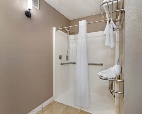 Best Western Savannah Historic District – photo 29