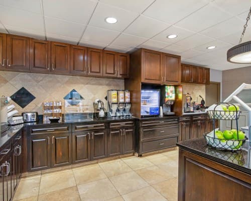 Best Western Savannah Historic District – photo 12