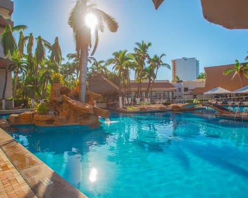 Luna Palace – photo 4