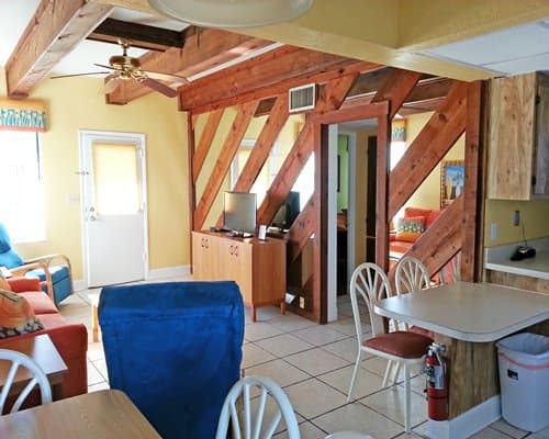 Sunrise Beach Club – photo 1