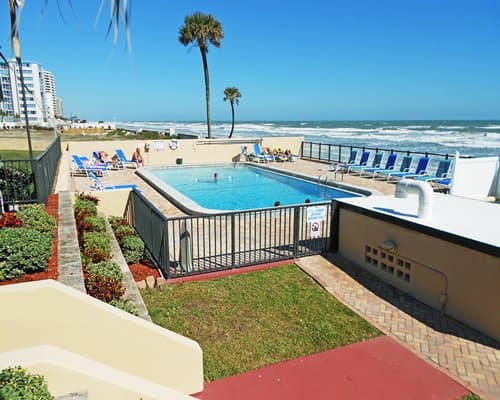 Sunrise Beach Club – photo 14